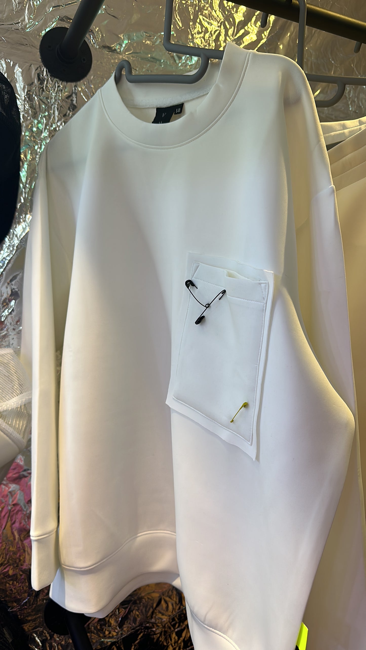 THE WHITE RIPPED POCKET SWEATSHIRT