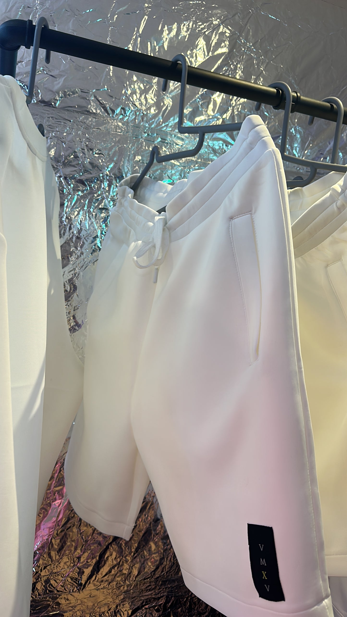 THE WHITE RIPPED POCKET SWEATSHIRT