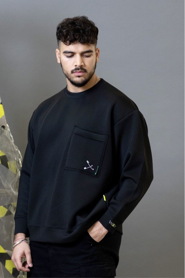 THE BLACK RIPPED POCKET SWEATSHIRT