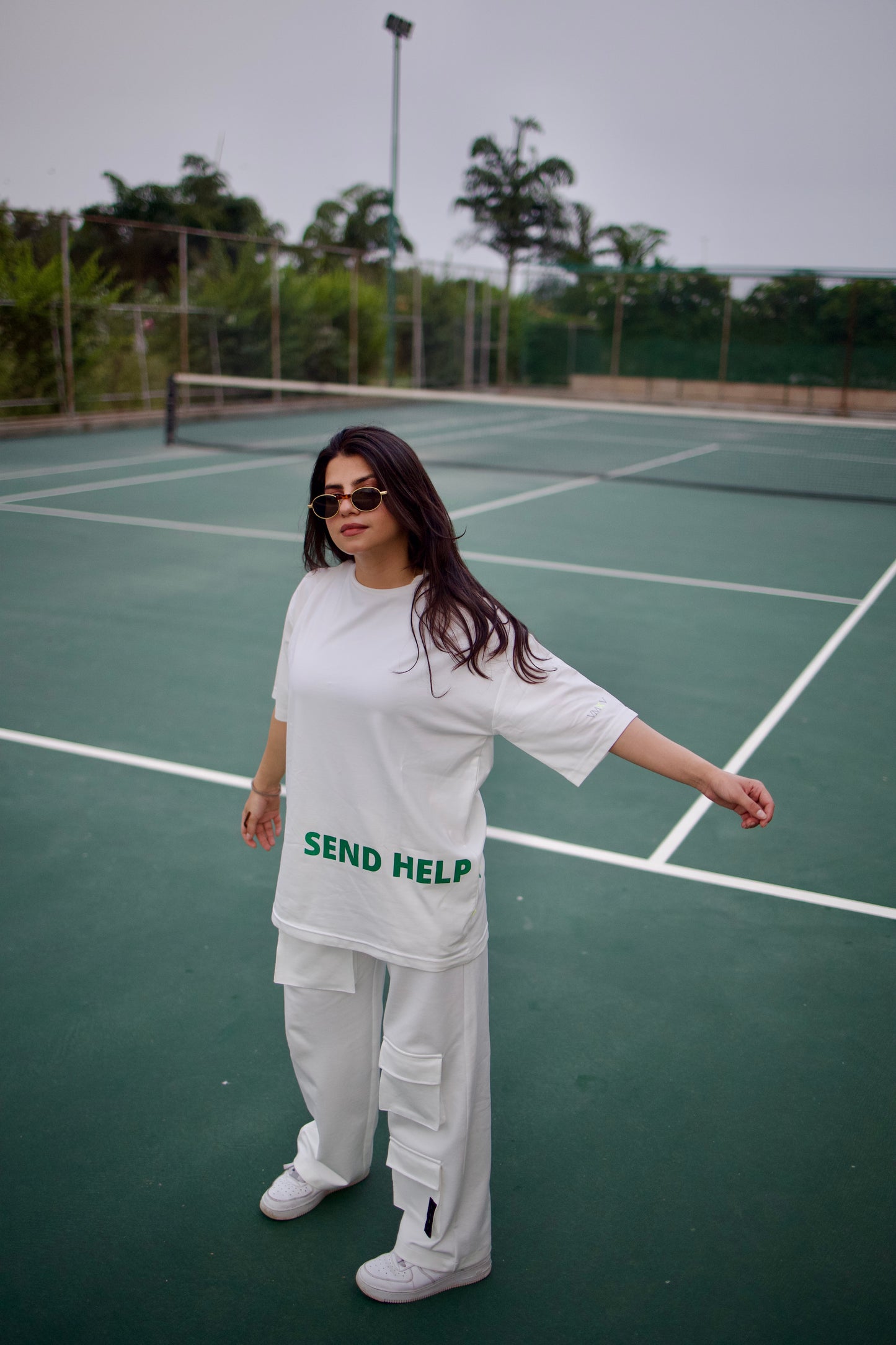 WHITE SEND HELP T-SHIRT